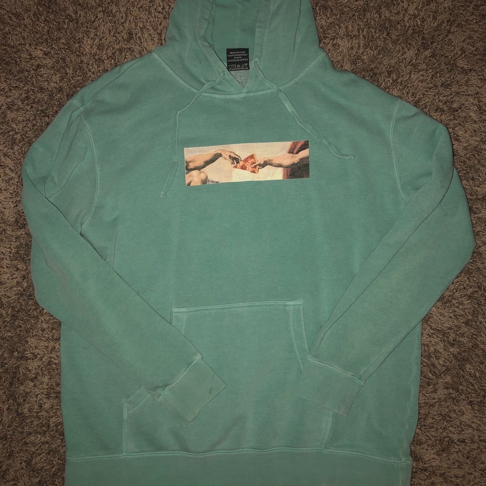 Zumiez’s Sweatshirt